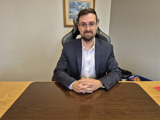 Un nouveau venu sur la scène municipale qui veut faire de la politique autrement