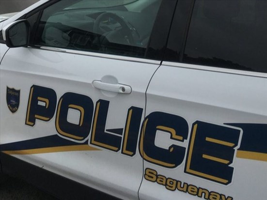 Une collision entre un véhicule lourd et une motocyclette fait un blessé grave 