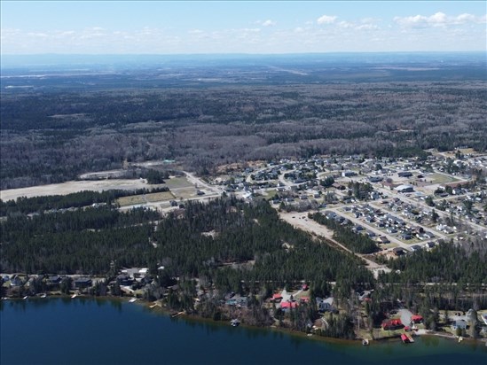 Saint-David-de-Falardeau veut interdire le wakesurf au lac Clair