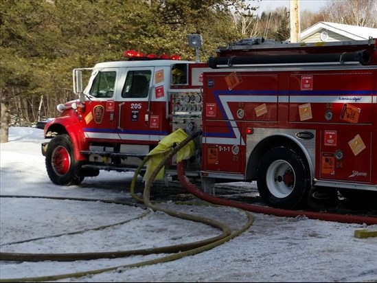 Un bâtiment de la rue Élie incendié