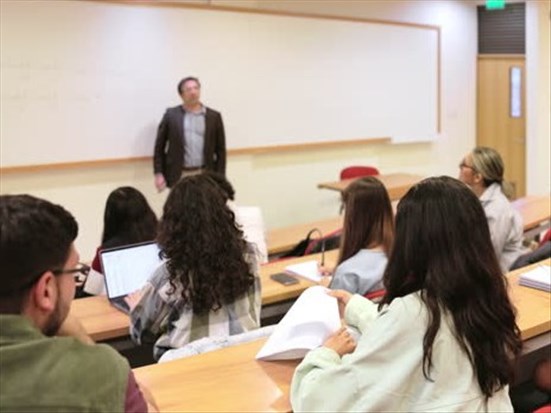 Taux de réussite en français en baisse dans les cégeps au Québec 