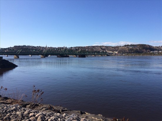 EURÊKO! lance un projet de restauration des rives du Saguenay