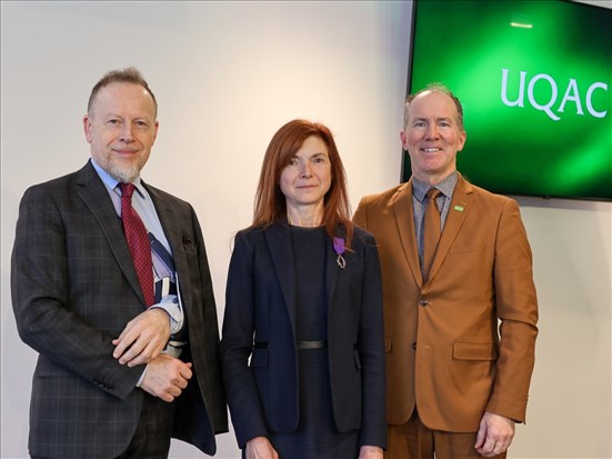 Une professeure de l’UQAC décorée de l’Ordre des Palmes académiques