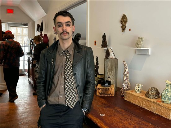 Une exposition de céramique anti-art présentée à Larouche