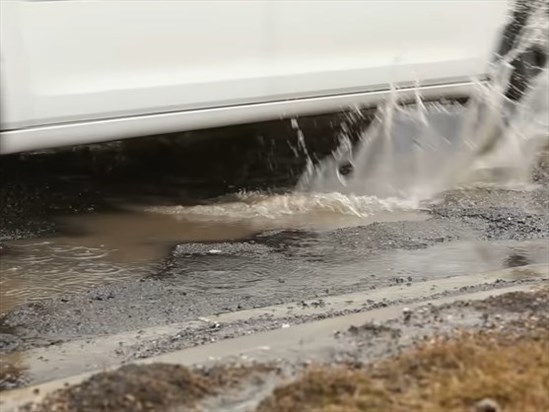 25 véhicules endommagés mardi sur le boulevard du Saguenay