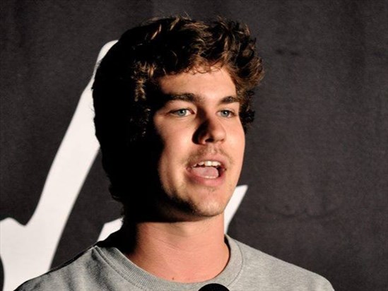 Fin de carrière pour l’humoriste controversé Julien Lacroix