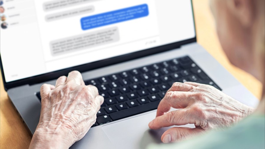 Des aînés s’informent sur les menaces numériques à Saguenay