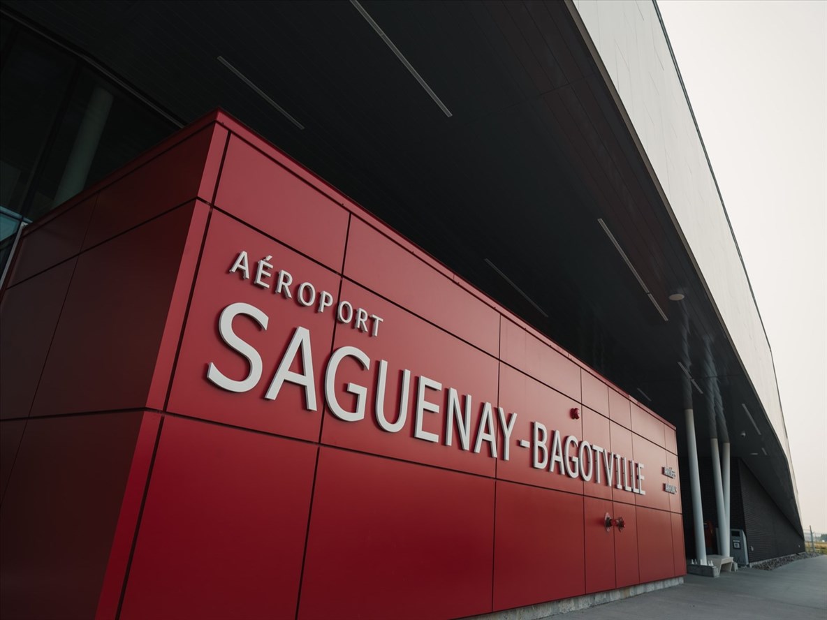 Des douanes à l'aéroport Saguenay-Bagotville? Pas demain la veille