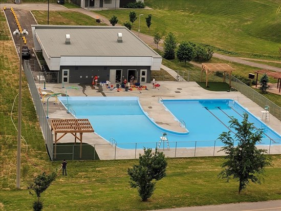 Le projet de piscine chauffée à Saguenay bientôt complété 
