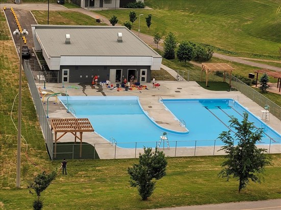 Le projet de piscine chauffée à Saguenay bientôt complété 