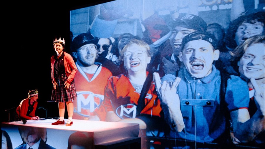 Une pièce de théâtre sur l’identité et l’estime de soi
