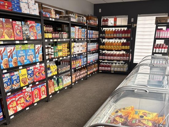 Ouverture de l’épicerie temporaire à Saint-Ambroise