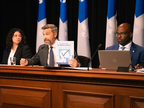 Inégalité des investissements scolaires? QS soulève des doutes