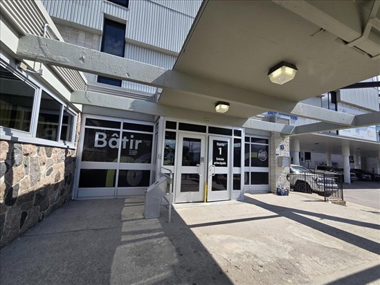 Une cour d’école transformée à la force des bras à Jonquière