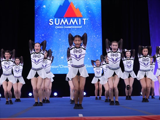 Une équipe de cheerleading de Saguenay termine 7e au monde 