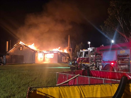La chapelle de Vauvert ravagée par un violent incendie