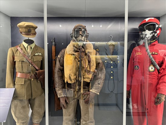 Le Musée de la Défense aérienne inaugure une nouvelle exposition