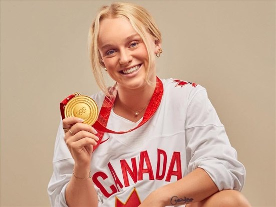 Emma Maltais signe pour la Victoire et fait la fierté de Saint-Cœur-de-Marie