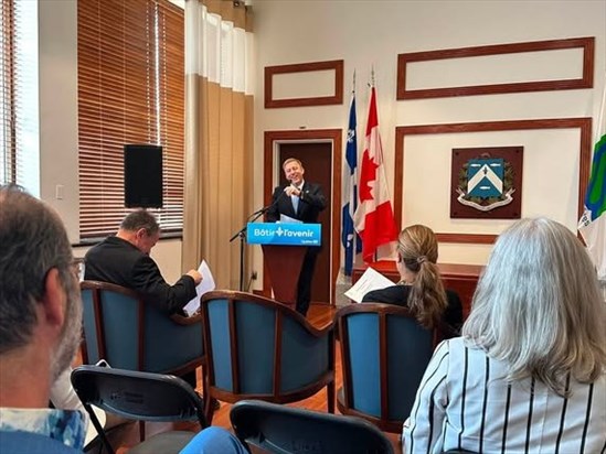 Québec veut en finir avec l'approche « mur à mur » dans ses programmes