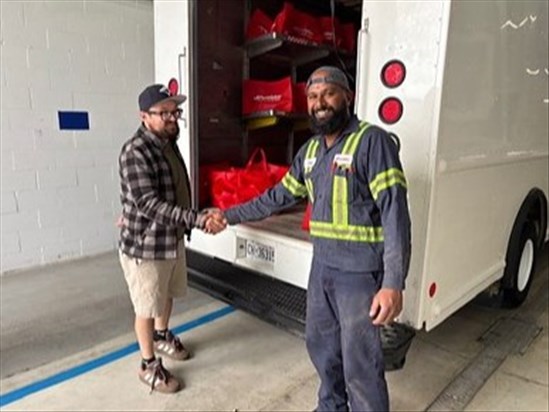 Purolator donne un camion à Moisson Saguenay-Lac-Saint-Jean