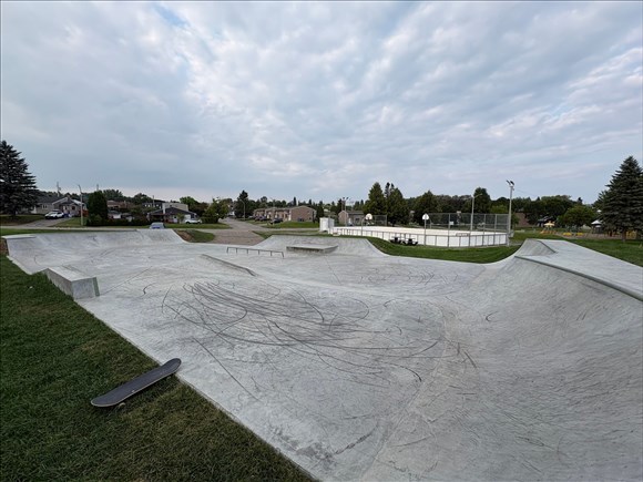 Les résidents de La Baie bénéficient d'un nouveau skatepark