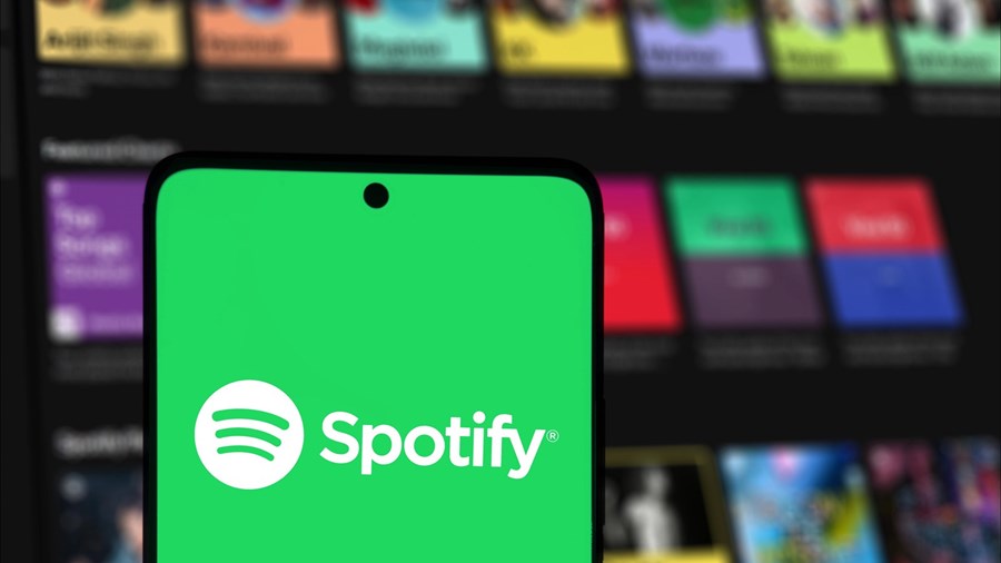 Les artistes générés par l’IA étiquetés par Spotify
